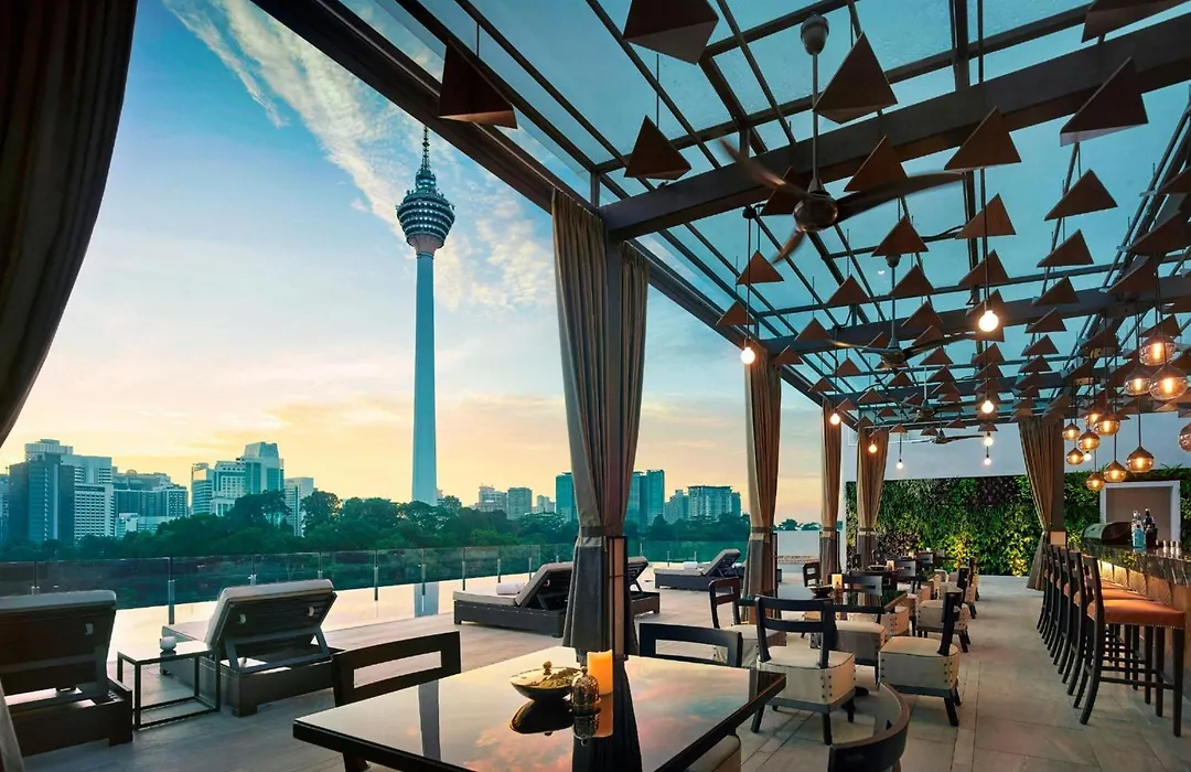Hotel Stripes Kuala Lumpur, Autograph Collection-1